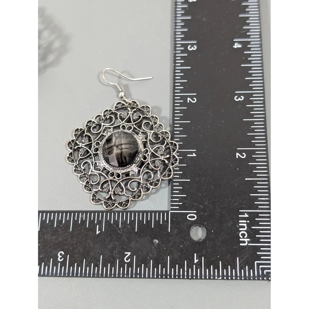 Boho Silver Tone Filigree Dangle Earrings Gray‎ Acrylic Cab